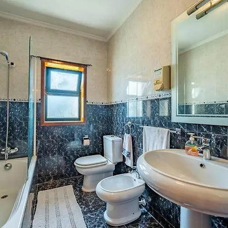 Casa Do Alto Homestay Recarei